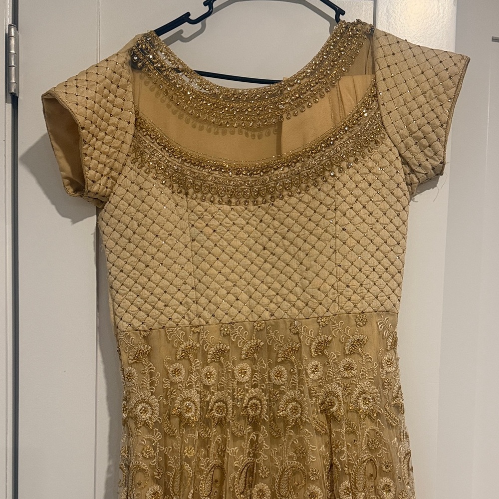 Gold Embroidered Cap-Sleeve Evening Dress Indian Style Dress - Picture 2 of 9